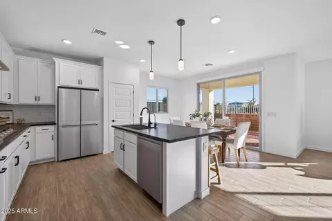 Kitchen - 9247 E Steno Ave, Mesa, AZ 85212 photo 5 of 6
