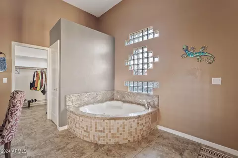 Bath - 5345 E Mclellan Rd #27, Mesa, AZ 85205 photo 2 of 8