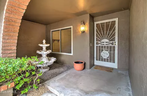 Exterior - 2642 E Claire Dr, Phoenix, AZ 85032 photo 4 of 20