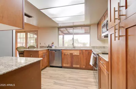 Kitchen - 2642 E Claire Dr, Phoenix, AZ 85032 photo 1 of 6