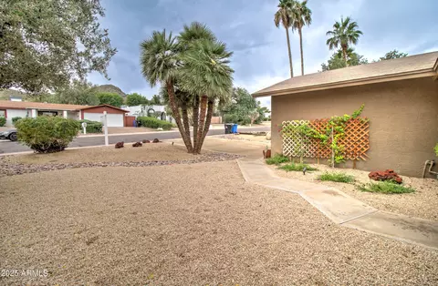 Exterior - 2642 E Claire Dr, Phoenix, AZ 85032 photo 5 of 20