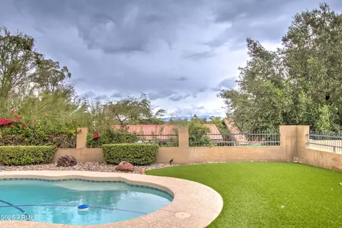 Exterior - 2642 E Claire Dr, Phoenix, AZ 85032 photo 13 of 20