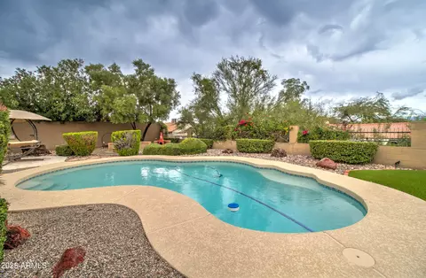 Exterior - 2642 E Claire Dr, Phoenix, AZ 85032 photo 12 of 20
