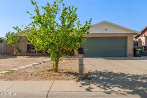 Exterior - 1124 N 59th Dr, Phoenix, AZ 85043 photo 2 of 7