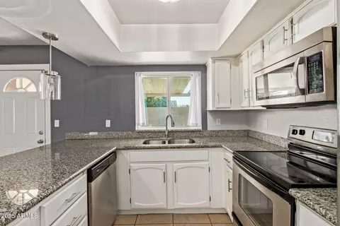 Kitchen - 1124 N 59th Dr, Phoenix, AZ 85043 photo 4 of 4
