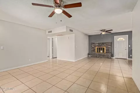 Living - 1124 N 59th Dr, Phoenix, AZ 85043 photo 2 of 4