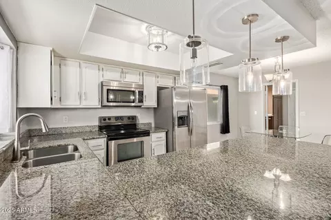 Kitchen - 1124 N 59th Dr, Phoenix, AZ 85043 photo 2 of 4