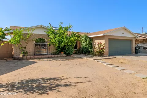 Exterior - 1124 N 59th Dr, Phoenix, AZ 85043 photo 3 of 7