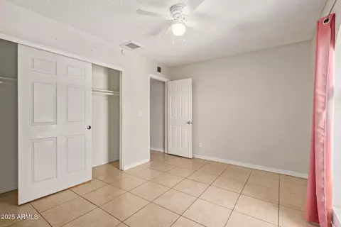 Bedroom - 1124 N 59th Dr, Phoenix, AZ 85043 photo 2 of 4