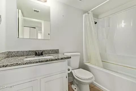 Bath - 1124 N 59th Dr, Phoenix, AZ 85043 photo 2 of 2