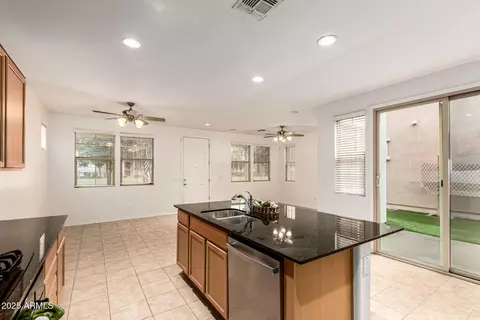 2247 S Agnes Ln, Gilbert, AZ 85295 photo 9