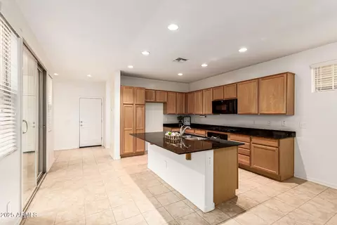 2247 S Agnes Ln, Gilbert, AZ 85295 photo 11