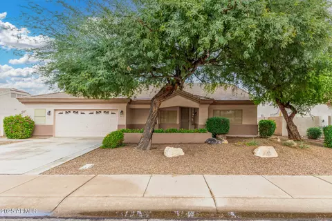 8824 W Custer Ln, Peoria, AZ 85381