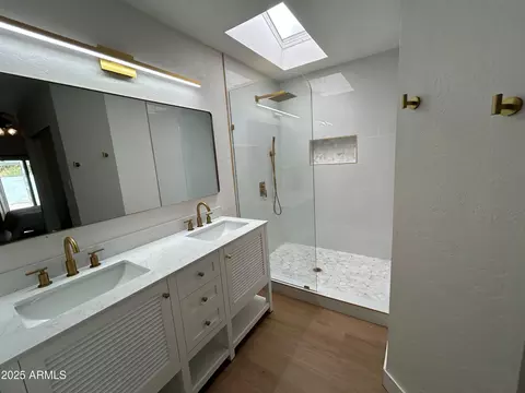 Bath - 4725 E Brown Rd #57, Mesa, AZ 85205 photo 1 of 2