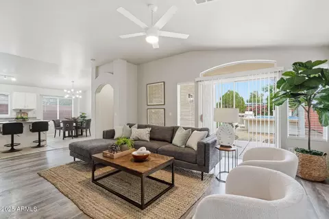 2624 E Anderson Dr, Phoenix, AZ 85032 photo 5