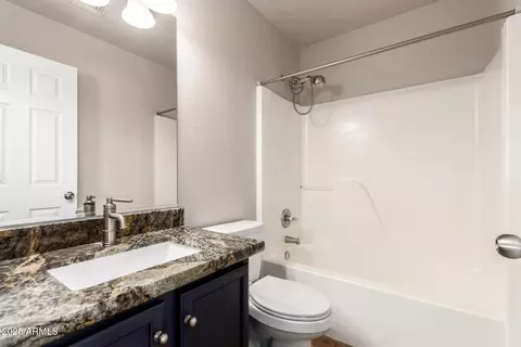 Bath - 631 S Colonial Ct, Gilbert, AZ 85296 photo 1 of 1