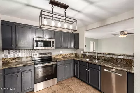 Kitchen - 631 S Colonial Ct, Gilbert, AZ 85296 photo 1 of 3