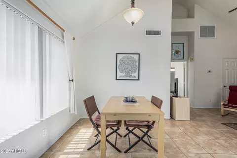 Dining - 1633 E Lakeside Dr #166, Gilbert, AZ 85234 photo 1 of 2