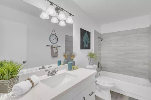 Bath - 1926 E Inverness Ave, Mesa, AZ 85204 photo 3 of 3