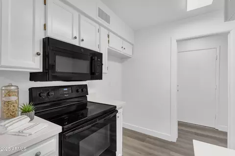 Kitchen - 1926 E Inverness Ave, Mesa, AZ 85204 photo 1 of 2