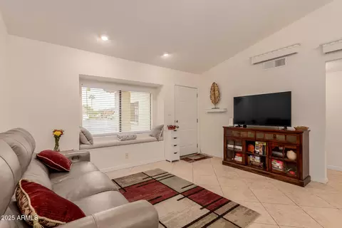 542 S Higley Rd #93, Mesa, AZ 85206