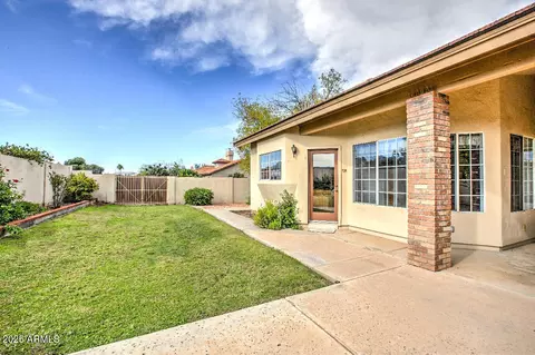 Exterior - 1129 E Knight Ln, Tempe, AZ 85284 photo 1 of 6