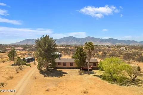 5780 S Mescalero Rd, Hereford, AZ 85615