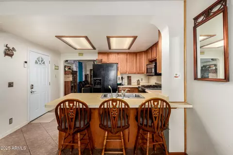 Kitchen - 2546 W Augusta Ave, Phoenix, AZ 85051 photo 1 of 3