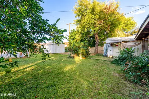 Exterior - 2546 W Augusta Ave, Phoenix, AZ 85051 photo 4 of 6