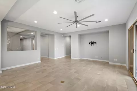 Living - 10638 E Tesla Ave, Mesa, AZ 85212 photo 3 of 5