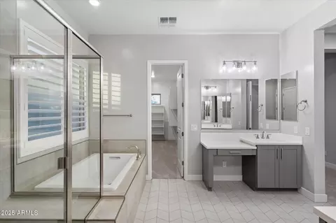 Bath - 10638 E Tesla Ave, Mesa, AZ 85212 photo 2 of 4