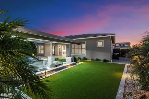 Exterior - 10638 E Tesla Ave, Mesa, AZ 85212 photo 6 of 10