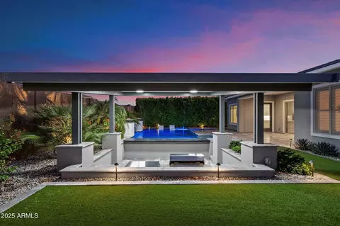 Exterior - 10638 E Tesla Ave, Mesa, AZ 85212 photo 4 of 10