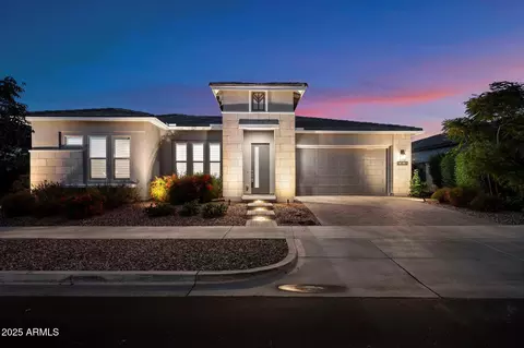 Exterior - 10638 E Tesla Ave, Mesa, AZ 85212 photo 8 of 10