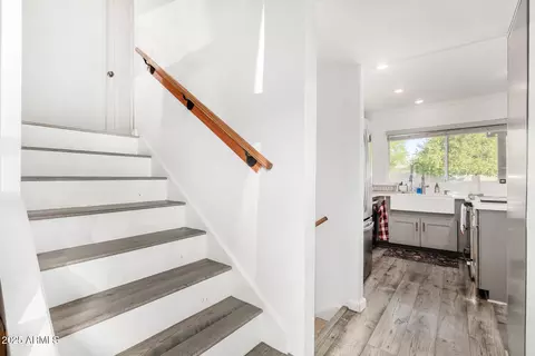 Entry Way - 13801 N 37th Ave, Phoenix, AZ 85053 photo 2 of 3