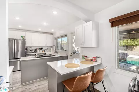 Kitchen - 13801 N 37th Ave, Phoenix, AZ 85053 photo 1 of 6