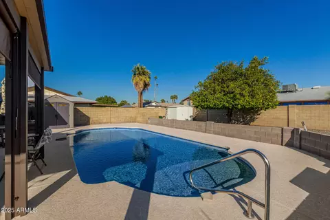 Exterior - 13801 N 37th Ave, Phoenix, AZ 85053 photo 10 of 13