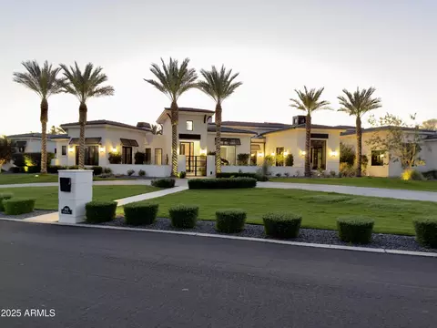 5842 N 38th Pl, Paradise Valley, AZ 85253