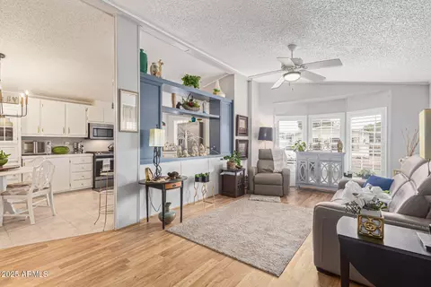 1102 S 114th St #72, Mesa, AZ 85208