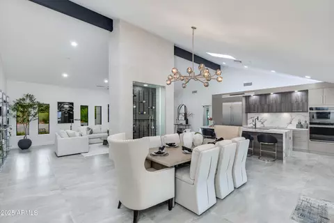 6403 E Gold Dust Ave, Paradise Valley, AZ 85253