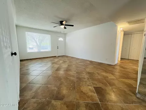 Living - 5154 W Berkeley Rd, Phoenix, AZ 85035 photo 2 of 3