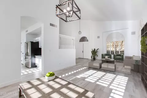 Living - 1331 E Voltaire Ave, Phoenix, AZ 85022 photo 2 of 3