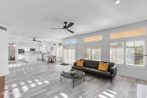 Living - 1331 E Voltaire Ave, Phoenix, AZ 85022 photo 3 of 3