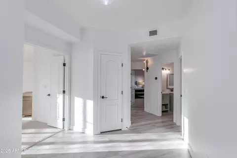 Entry Way - 1331 E Voltaire Ave, Phoenix, AZ 85022 photo 1 of 1