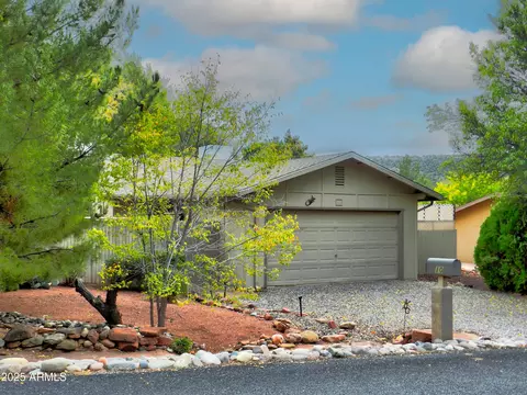 10 N Hummingbird Ln, Sedona, AZ 86336