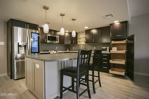 7920 E Camelback Rd #203, Scottsdale, AZ 85251