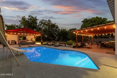 2340 W Solano Dr, Phoenix, AZ 85015