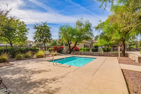 Exterior - 2736 S Cavalier Dr #102, Gilbert, AZ 85295 photo 6 of 7