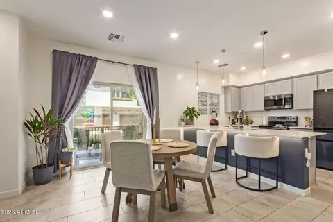 Dining - 2736 S Cavalier Dr #102, Gilbert, AZ 85295 photo 1 of 1