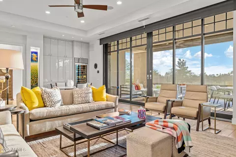 Living - 2 Biltmore Est #106, Phoenix, AZ 85016 photo 2 of 3